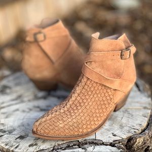 Free People venture desert sand suede ankle boot